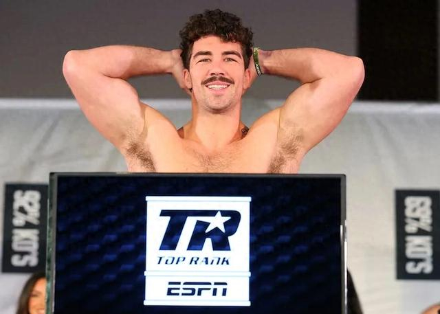 开云体育-竞标会取消！弗兰克·桑切斯与小理查德·托雷斯对决敲定在3月举行|拳手|拳击|赛事|比赛|淘汰赛_新浪体育_新浪新闻