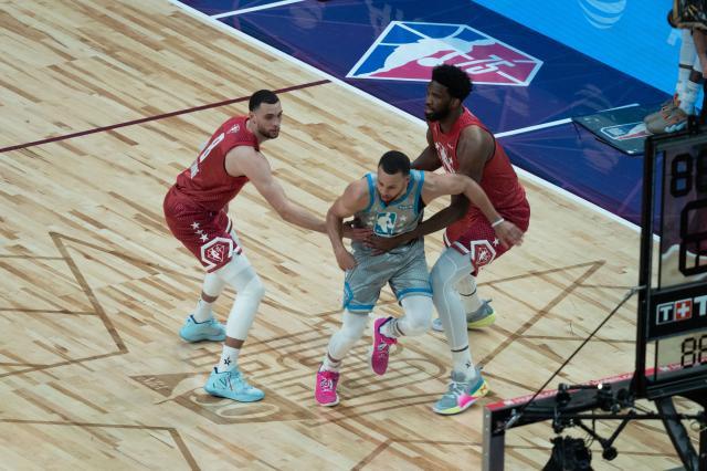 开云APP-【现场】仇恨的情绪消失！库里完美表现征服克城球迷